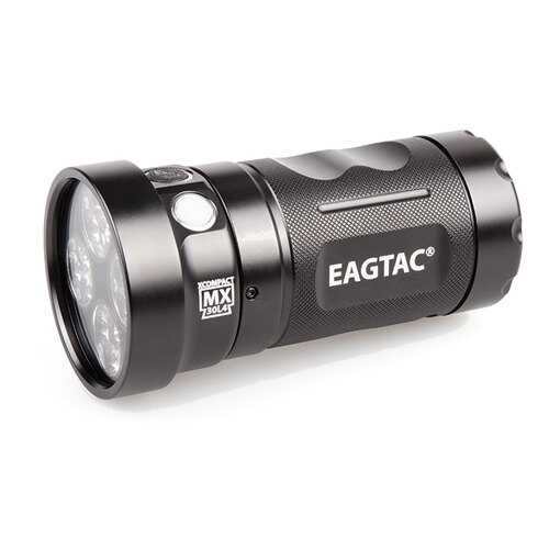 Туристический фонарь EagleTac MX30L4XC (12 x Cree XP-G2, холодный свет) в Декатлон